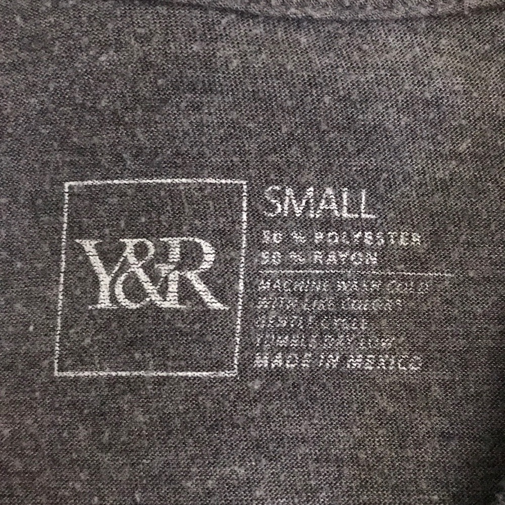 shirt - Picture 3 of 3